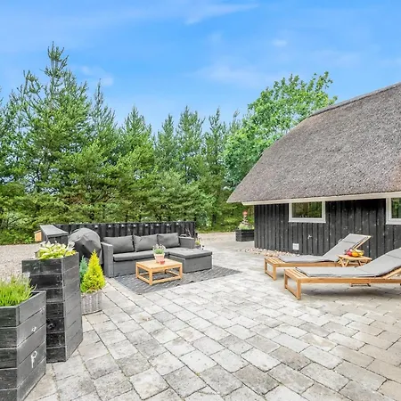 Prázdninový dům Arttu - 2-4km From The Sea By Interhome